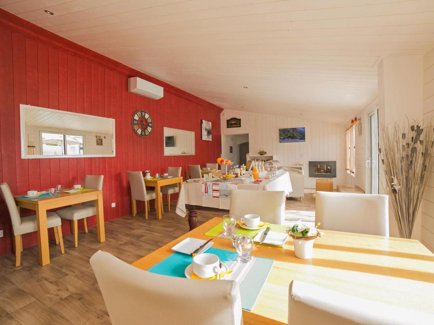 Locations De Le Clos Rhea Hébergement de vacances
